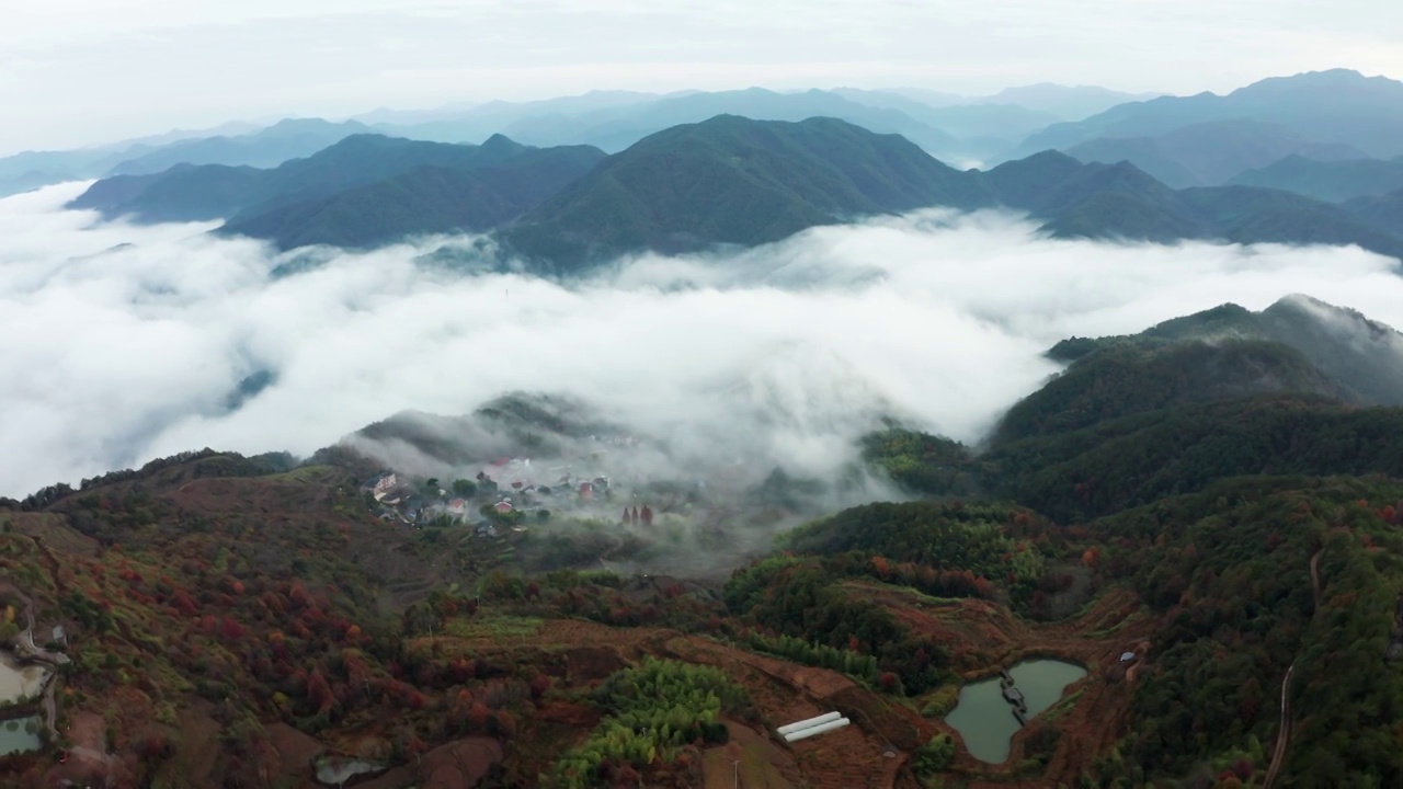 浙江东阳天山云海风光4K航拍视频素材