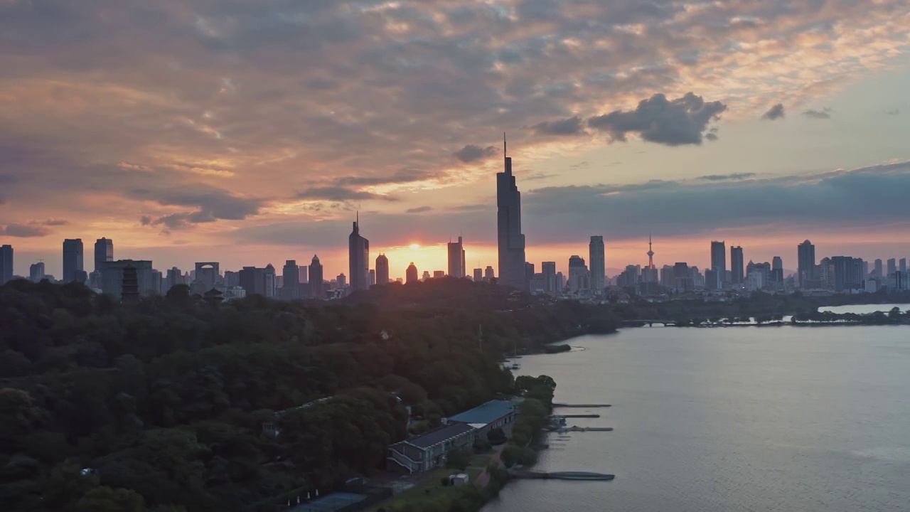 夕阳下的南京玄武湖视频素材