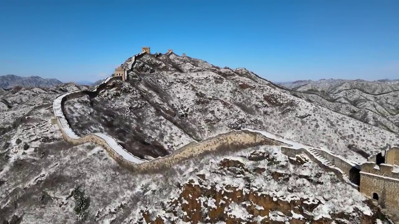 2021长城雪景雪山航拍特写视频视频素材