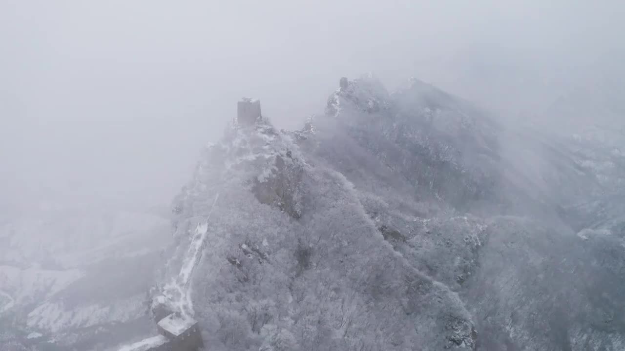 2021长城雪景雪山航拍特写视频视频素材