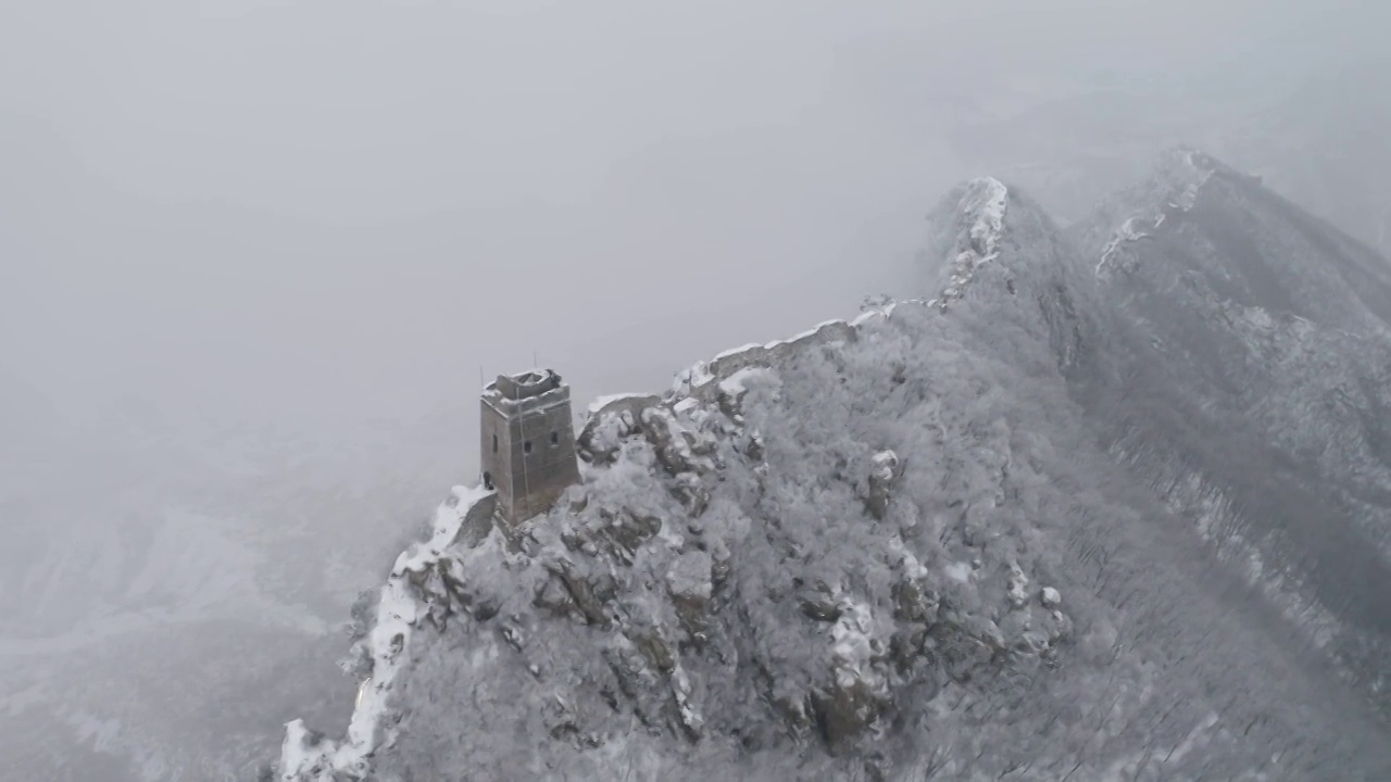 2021长城雪景雪山航拍特写视频视频素材