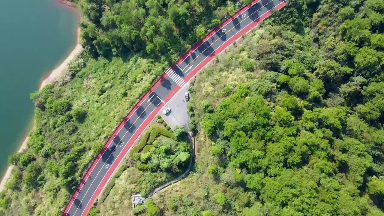 航拍户外森林盘山公路视频素材