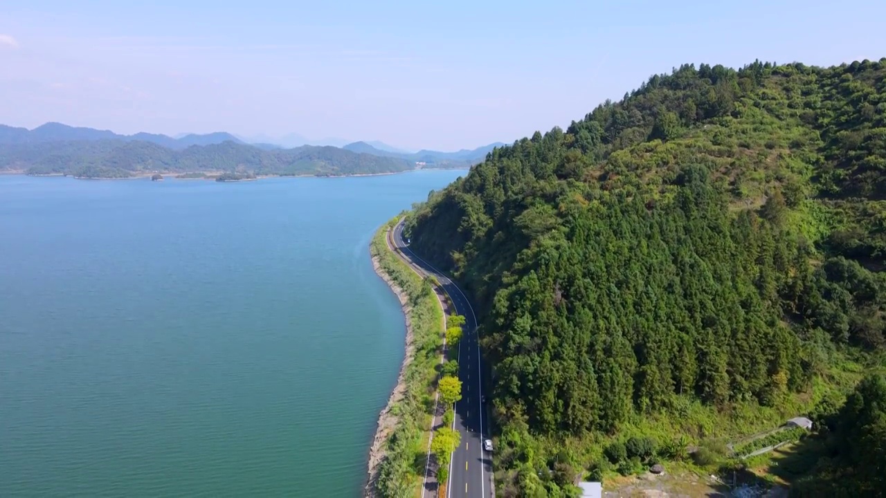 航拍杭州千岛湖青山绿水湖泊水景视频素材