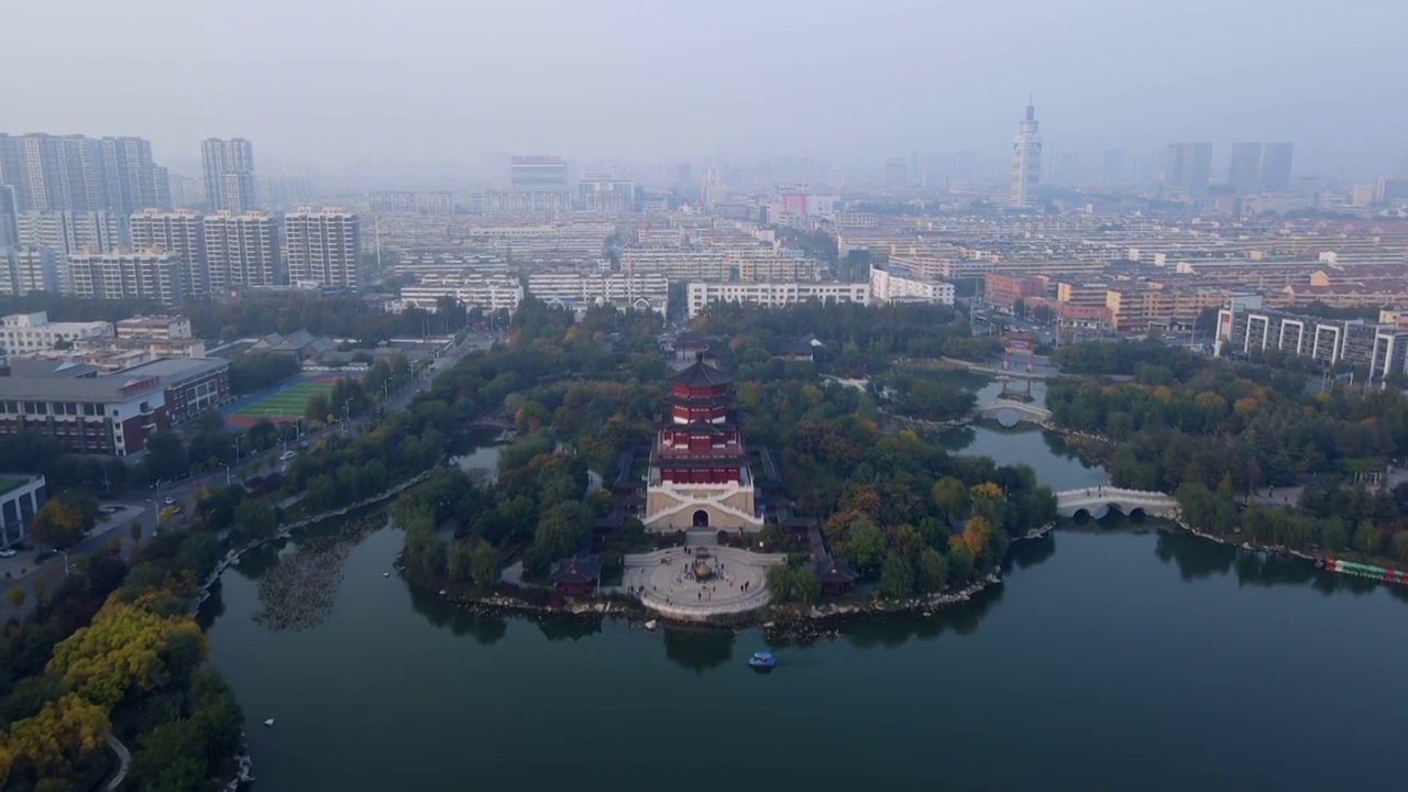 航拍济宁古南池公园古建筑视频素材