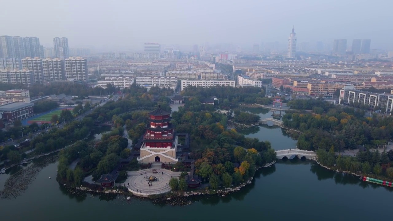 航拍济宁古南池公园古建筑视频素材