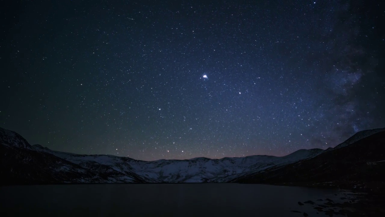 四川川西雪山海子星空视频素材画面3