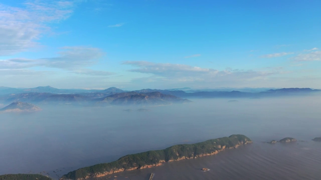 航拍福建霞浦山峰云层视频素材