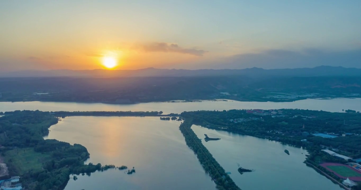 天鹅湖夕阳视频素材