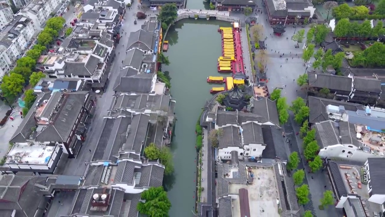 航拍南京老城秦淮河畔建筑景观视频素材