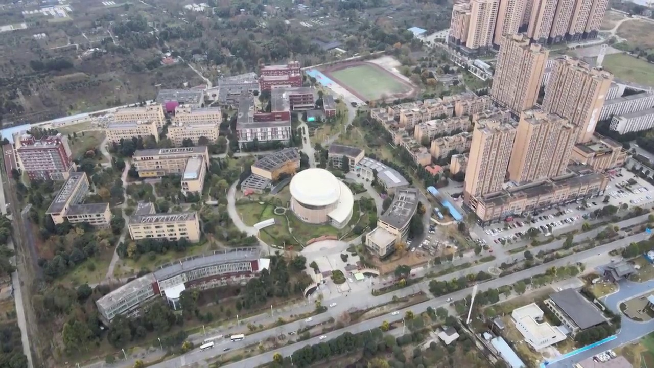 4K航拍大学校园，全景，鸟瞰视频素材