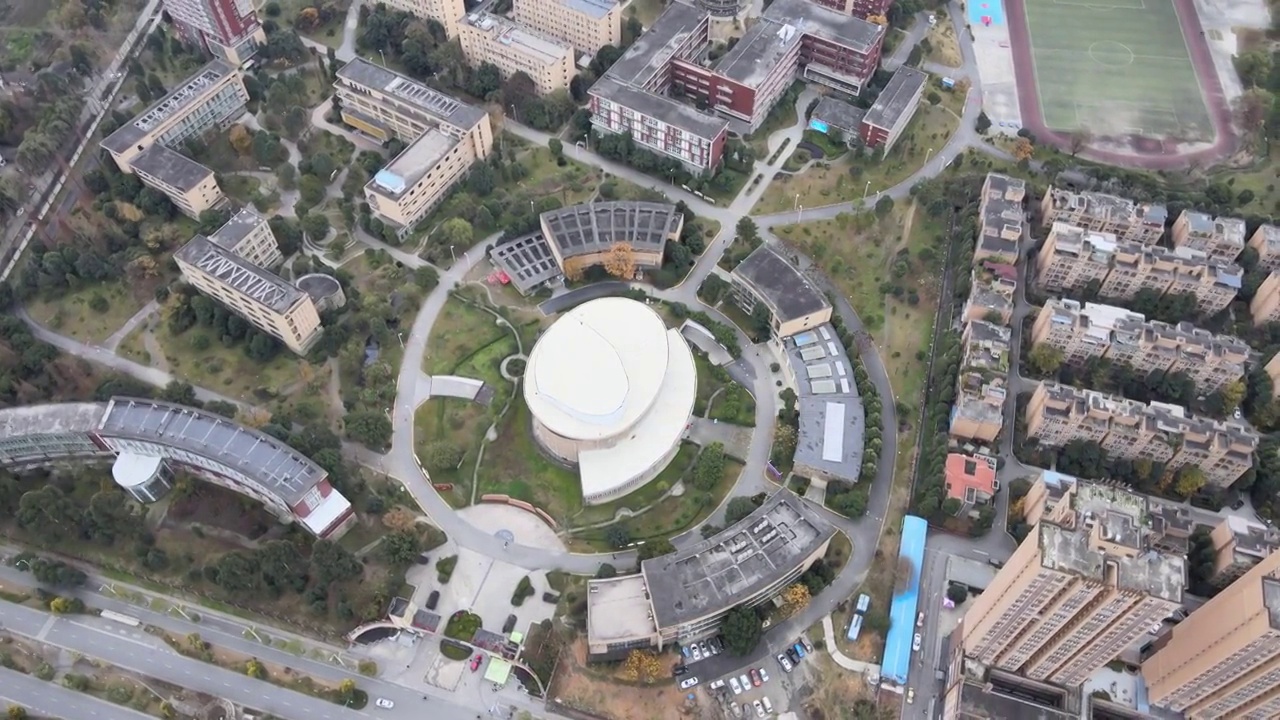 4K航拍大学校园，全景，鸟瞰视频素材