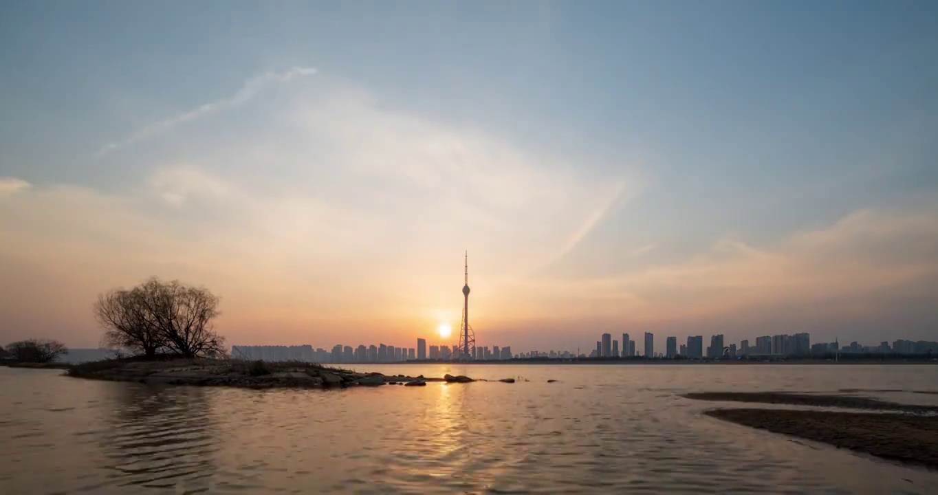 临沂市区沂河畔日落视频素材