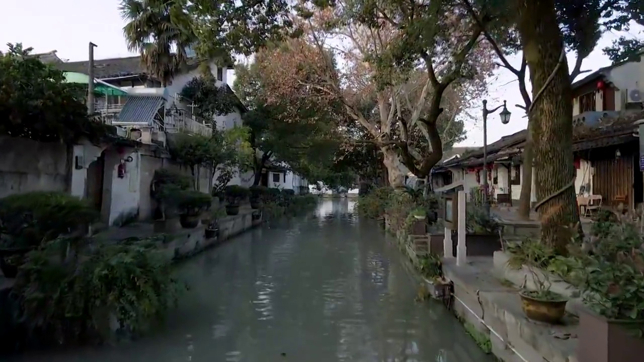 古城绍兴江南水乡生活小桥流水越城区八字桥小河河道穿越视频下载