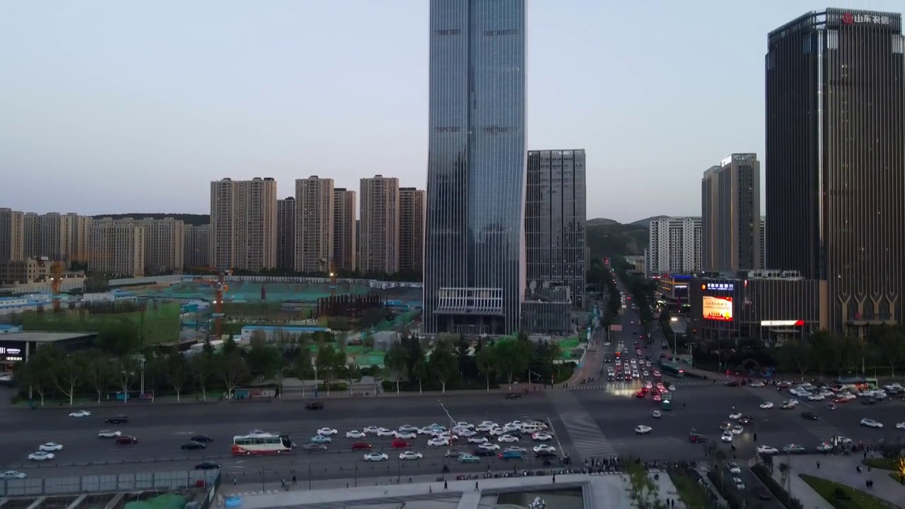 航拍济南经十路现代建筑景观视频素材