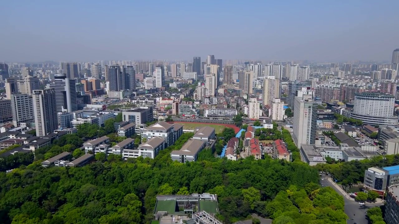 航拍常州中式园林寺庙宝塔特写视频素材