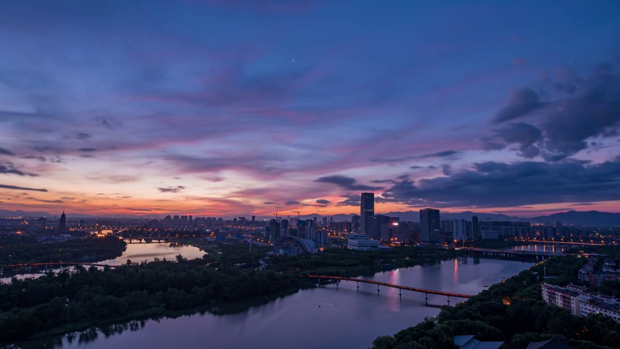 金华多湖cbd日出火烧云城市夜景延时摄影视频素材