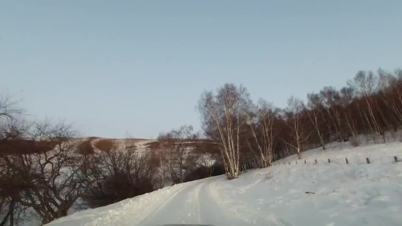 冰雪路面越野穿越视频素材