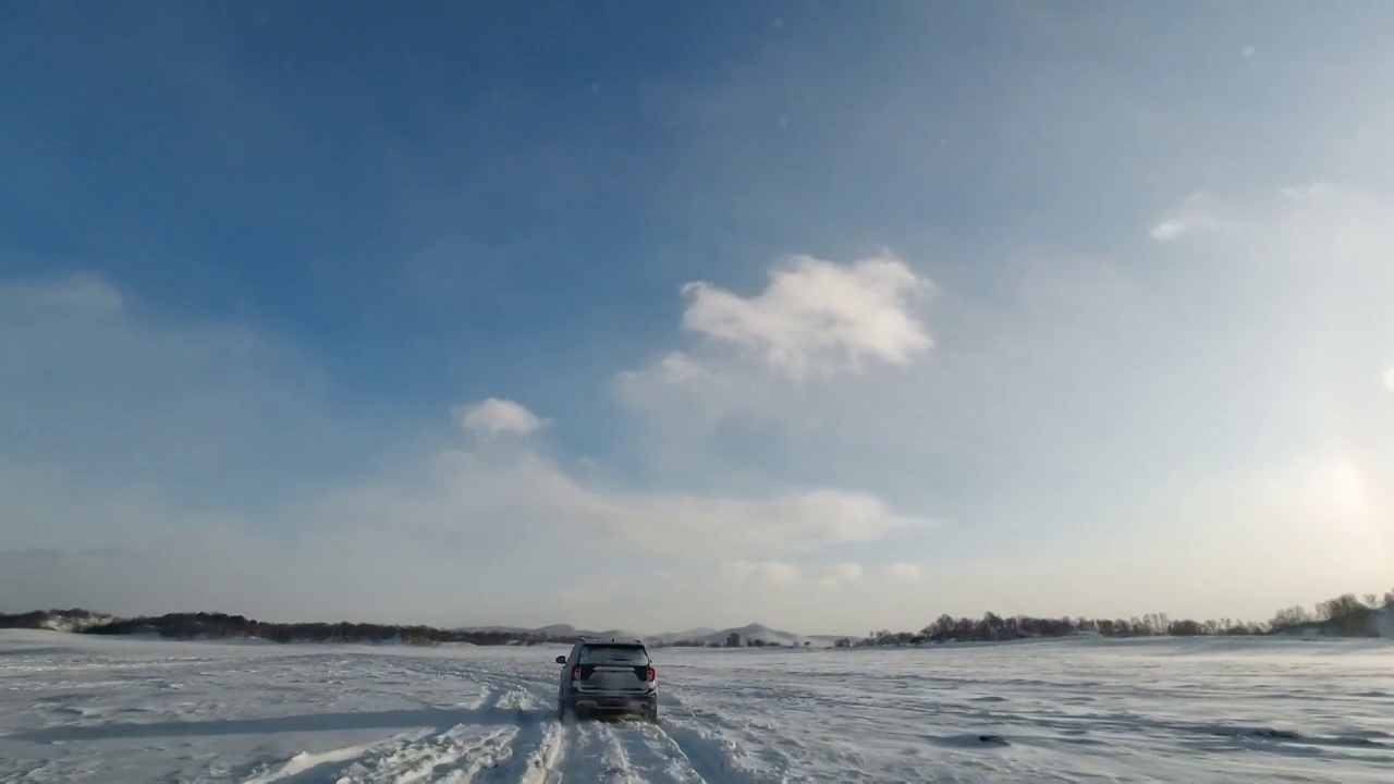 冰雪路面越野穿越视频素材