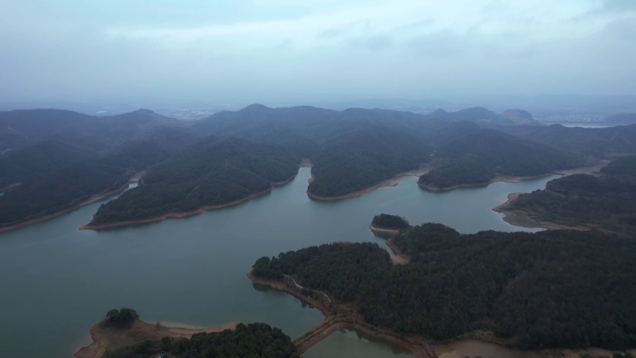 航拍江西庐山西海水库视频素材