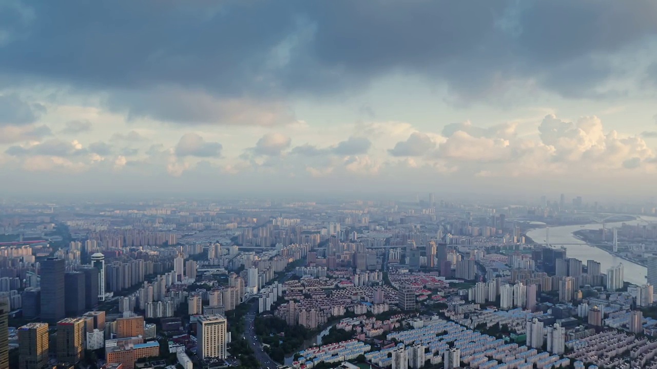 航拍上海市区城市建筑视频素材