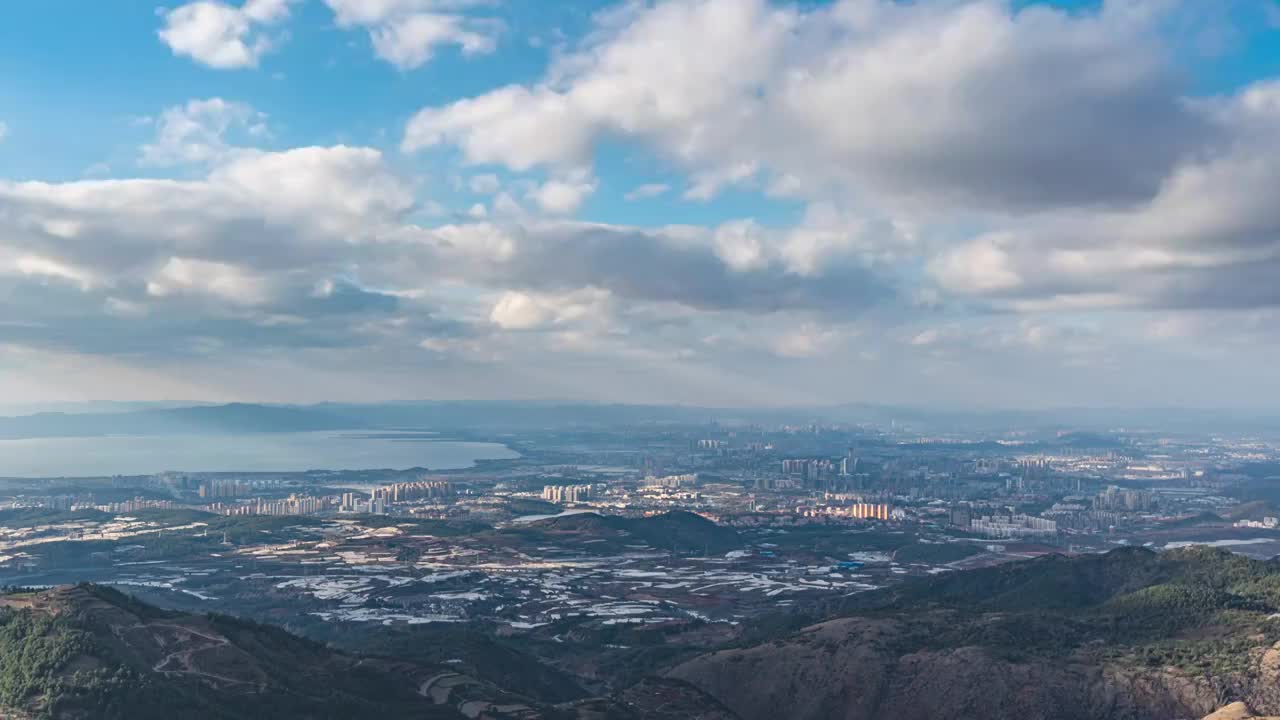 昆明梁王山顶地拍昆明城市延时视频素材