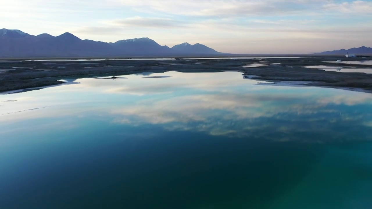 青海大柴旦翡翠湖视频素材