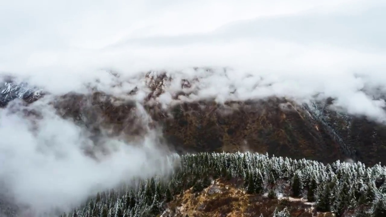 航拍重点风景区黄龙视频素材