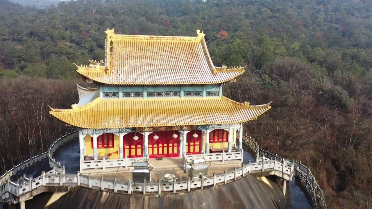 江苏南京溧水区无想山国家森林公园，无想寺景区，无想寺的航拍风光视频素材