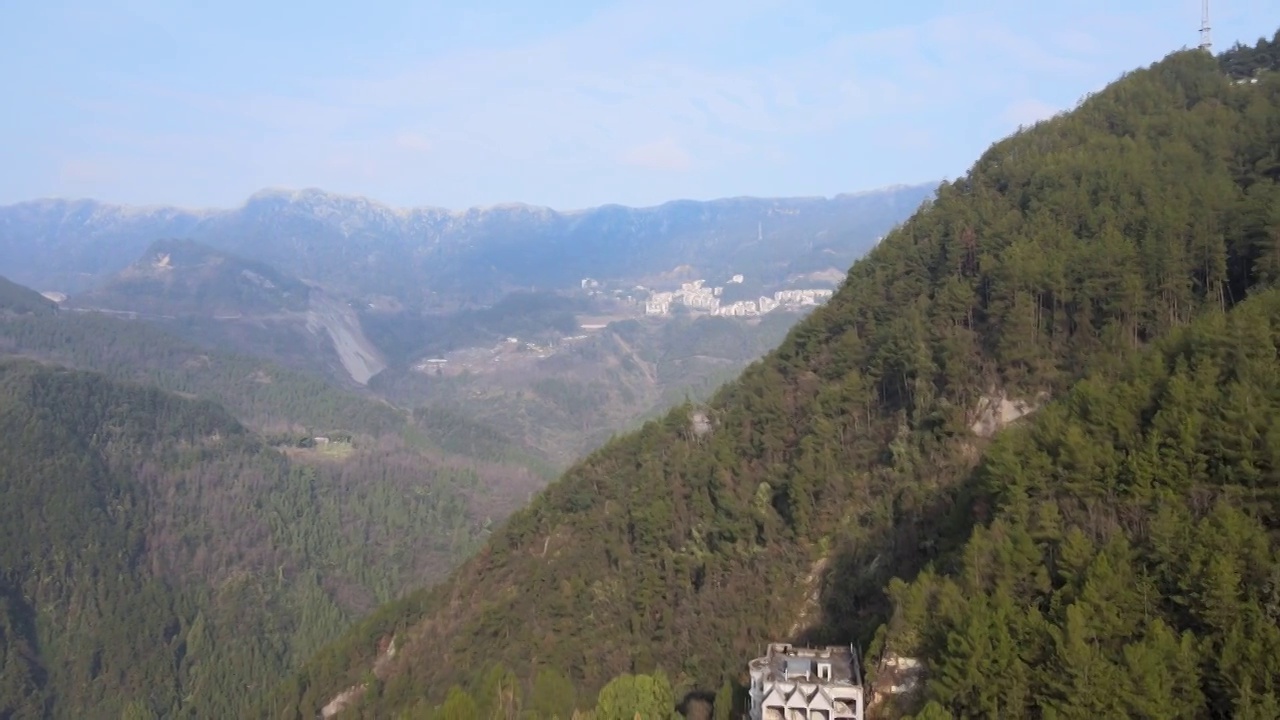 4K航拍雪山，雪景，大山，森林公园，云景，平流雾视频下载