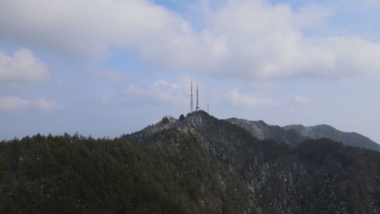 4K航拍雪山，雪景，大山，森林公园，云景，平流雾视频素材