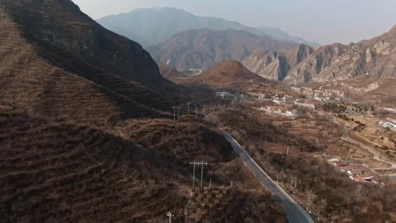 北京门头沟山区道路G109国道视频素材