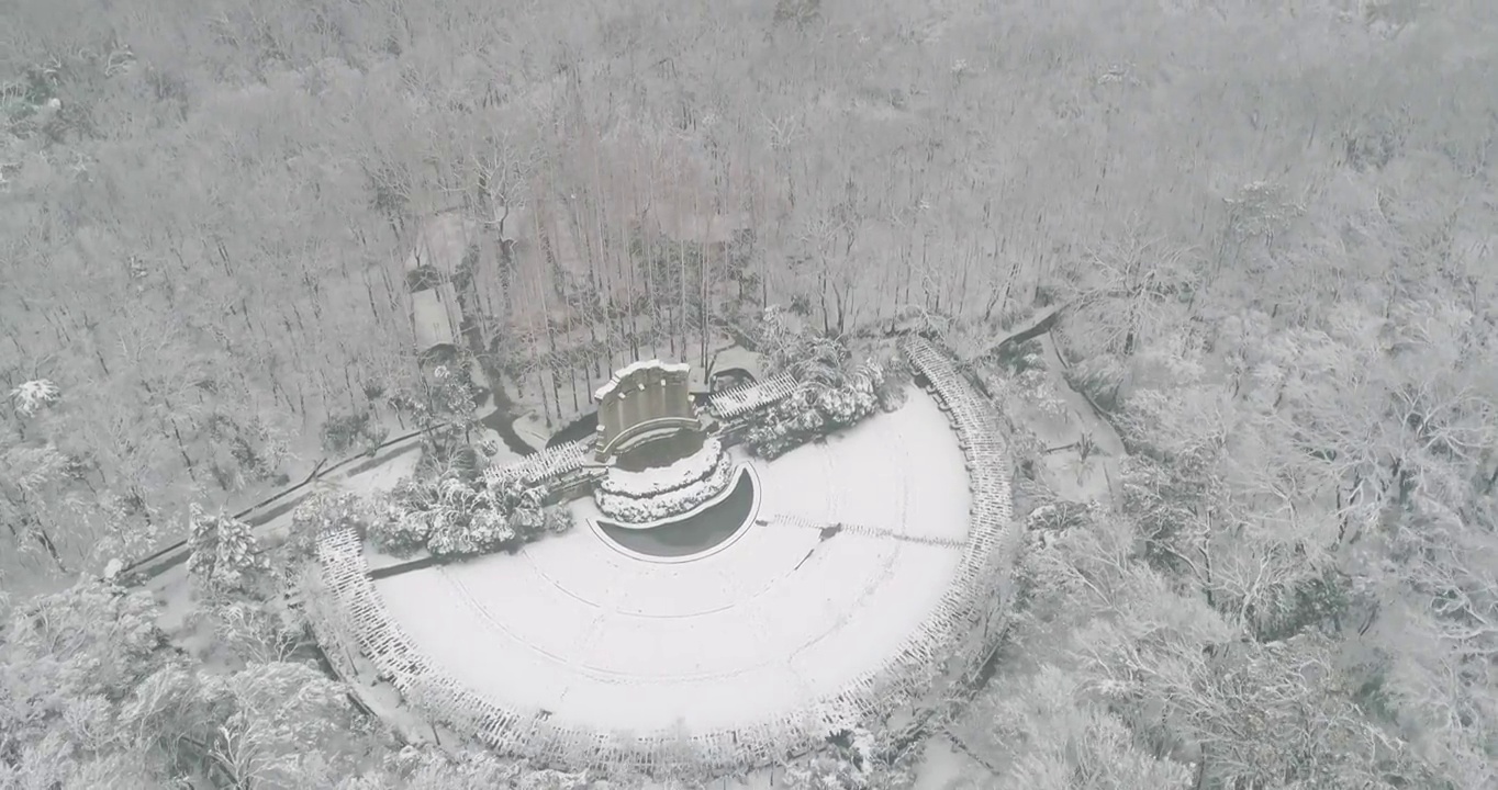 中国南京钟山风景区音乐台雪景视频下载