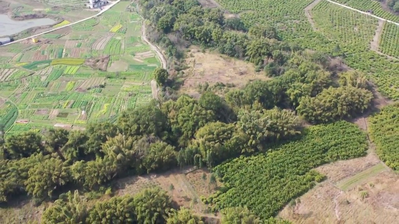 航拍广西钟山喀斯特山水风光视频素材