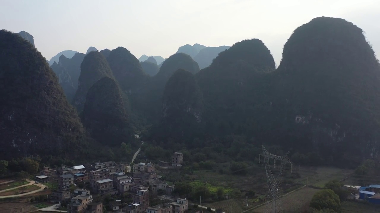 航拍广西钟山喀斯特山水风光视频素材