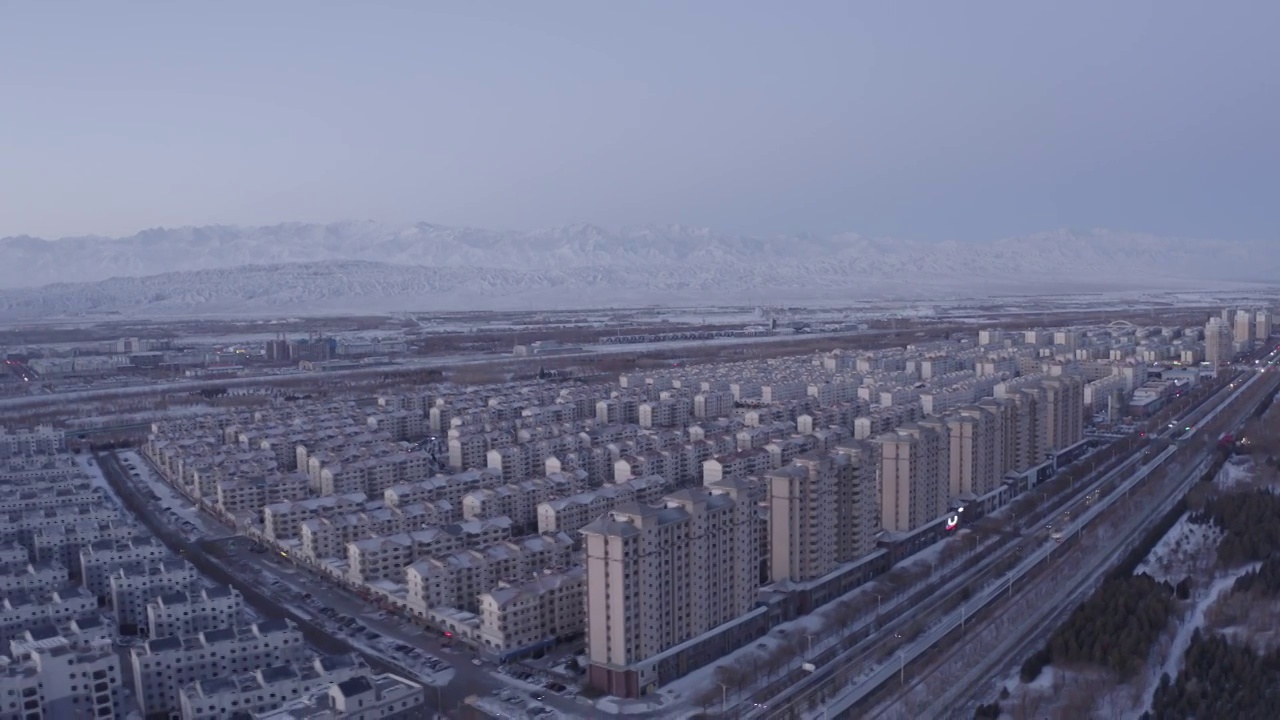 嘉峪关雪山城市视频素材