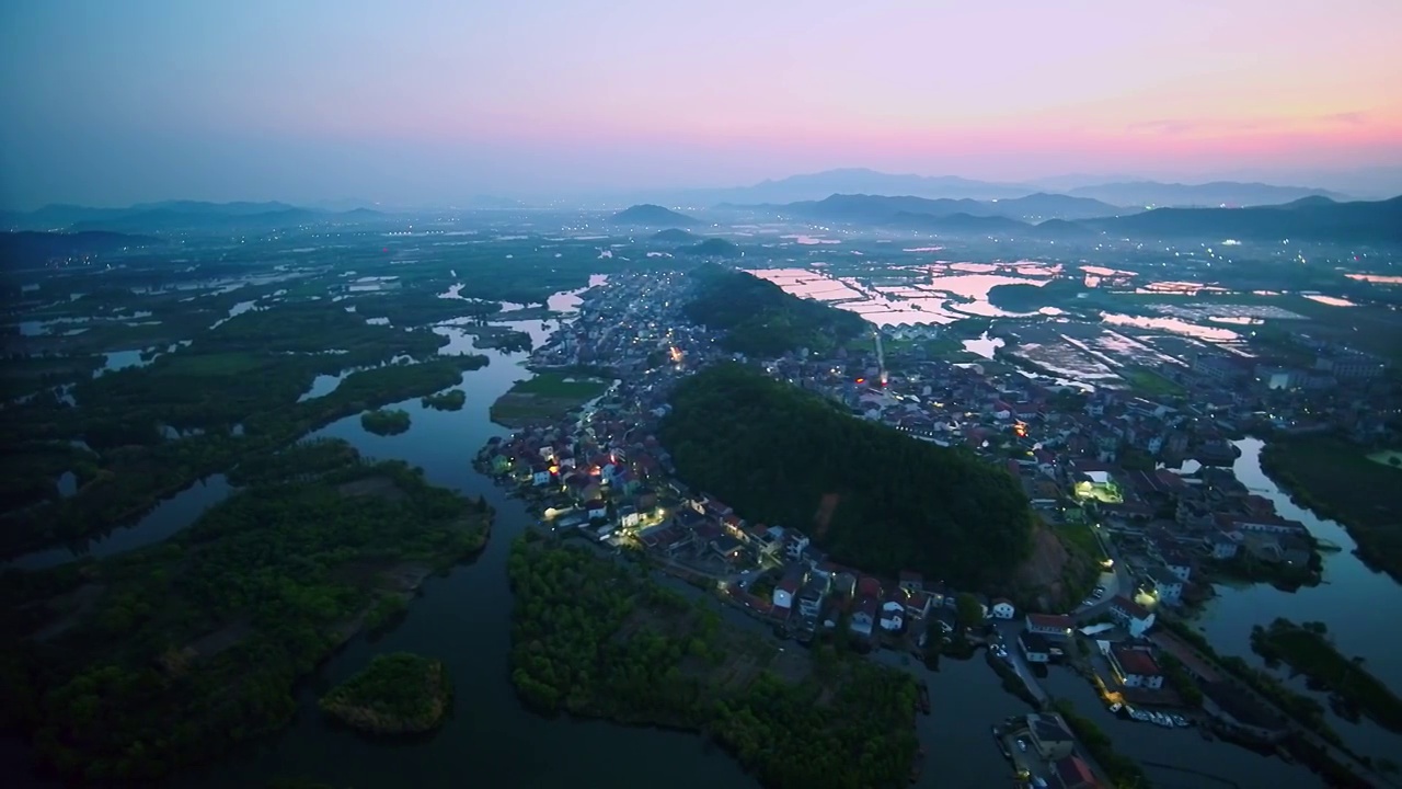 航拍夕阳下诸暨著名景点白塔湖国家湿地公园视频素材