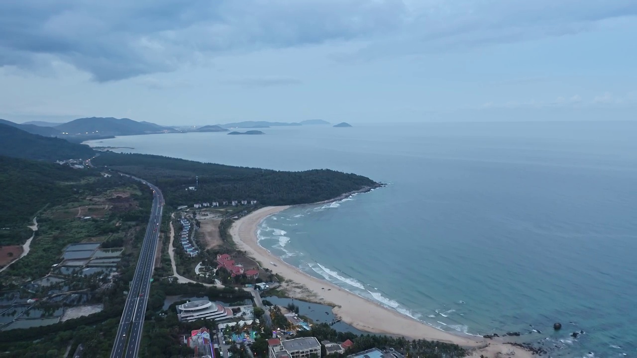 航拍三亚海棠湾自然风景区视频素材