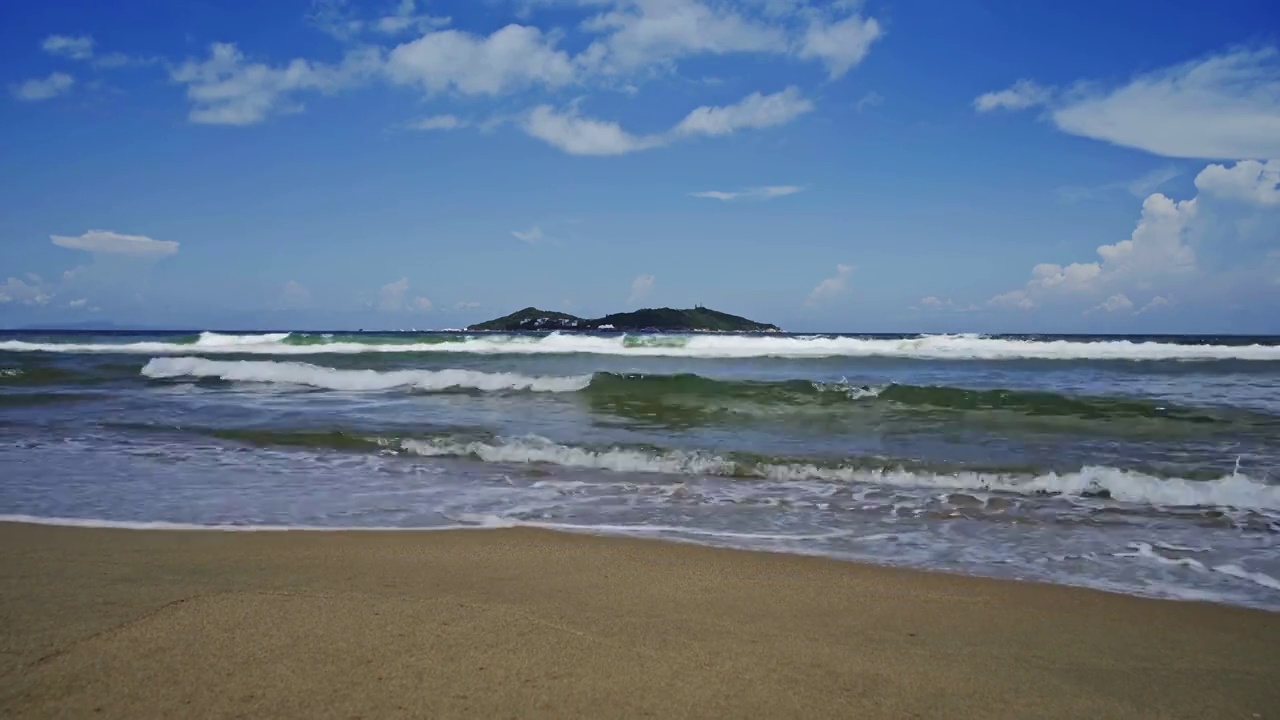 海南三亚海棠湾沙滩风景视频素材