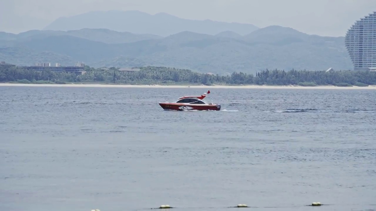 海南蜈支洲岛海上游艇视频素材