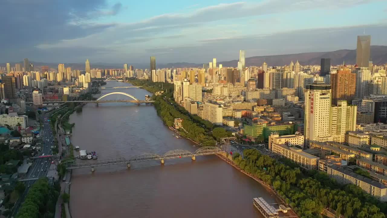 甘肃兰州城市摩天大楼天际线繁华的市中心市容黄河两岸风光景观航拍视频素材