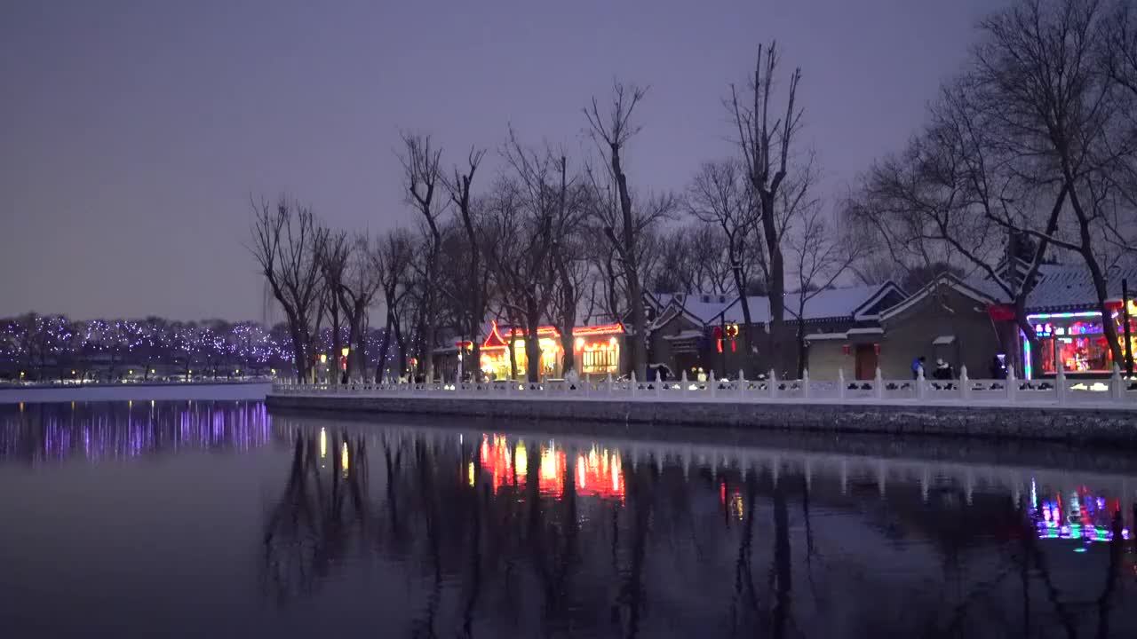 北京冬季后海雪夜视频素材