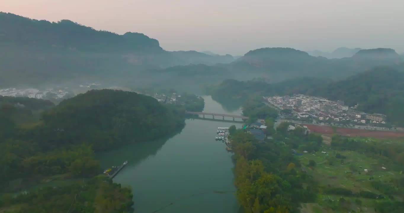 韶关丹霞山乡村清晨视频素材