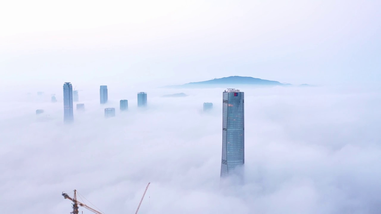 珠海横琴平流雾城市风光航拍视频素材