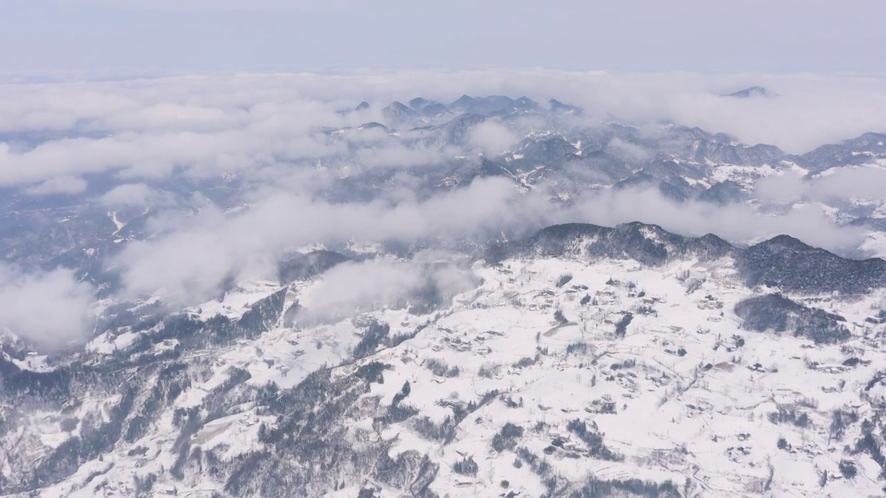 4k航拍恩施雪山雾凇风光视频素材