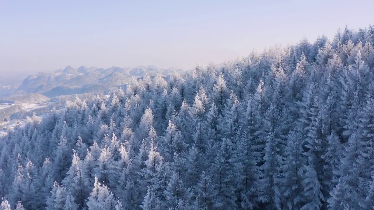 4k航拍恩施雪山雾凇风光视频素材