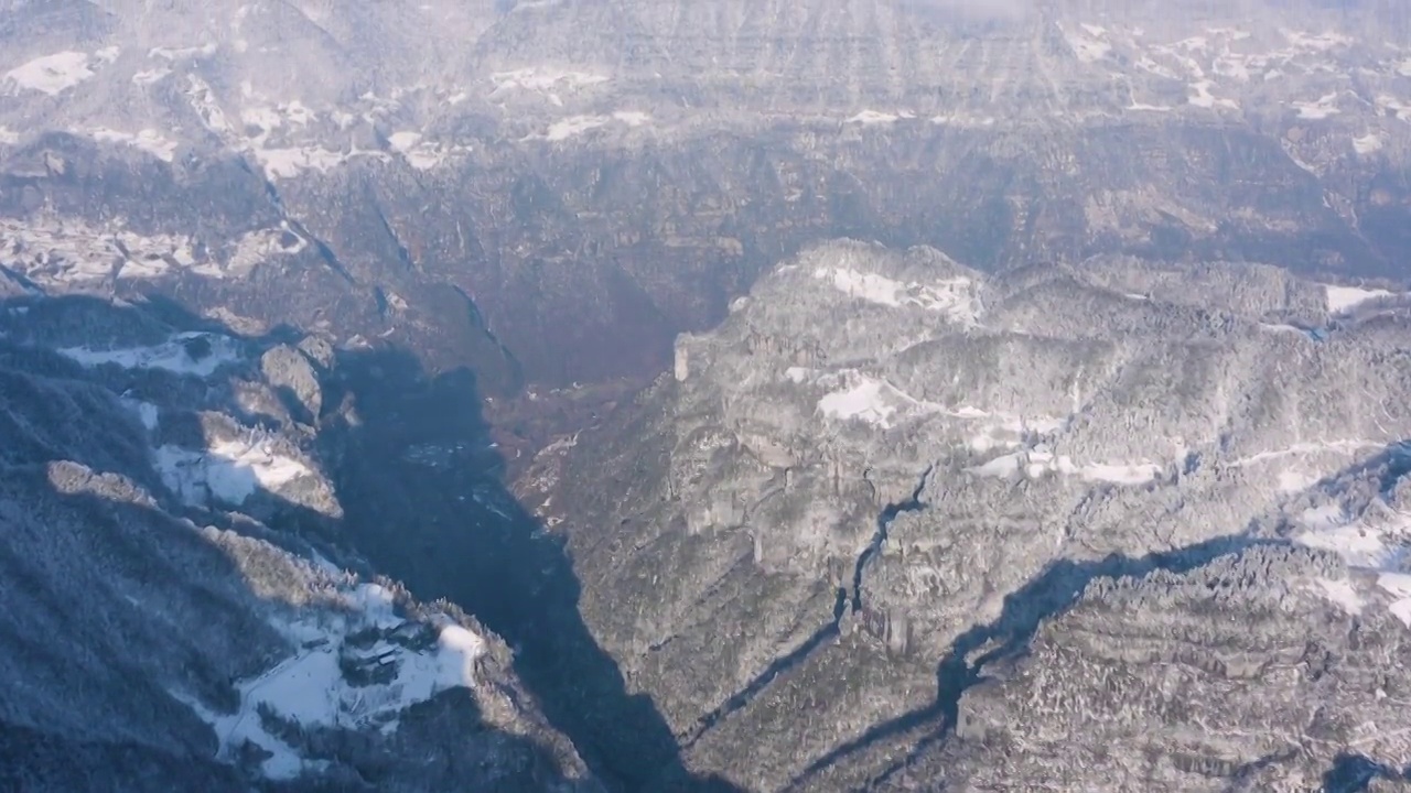 4k航拍恩施雪山雾凇风光视频素材