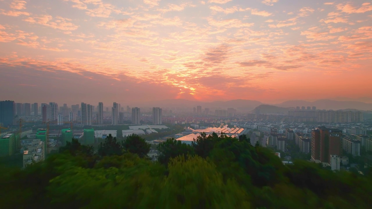 航拍夕阳下绍兴诸暨著名景点西施故里金鸡塔视频素材