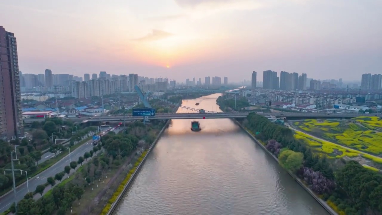 常州运河落日航拍延时视频素材