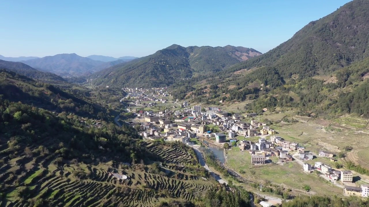 世界文化遗产永定土楼福建龙岩市永定区南江村南溪土楼群土楼沟景区春季航拍视频素材