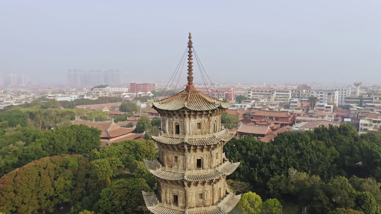 泉州开元寺双塔视频素材画面4